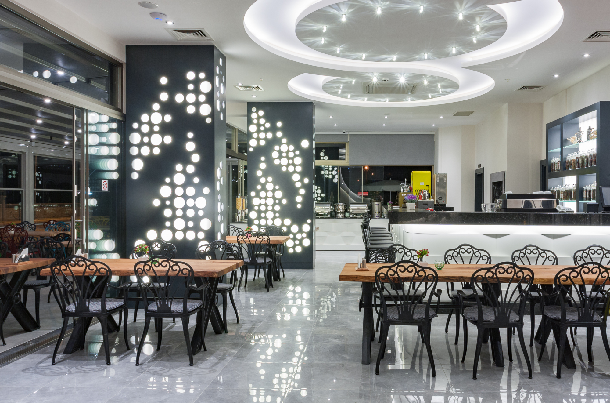 Restaurant&Bar